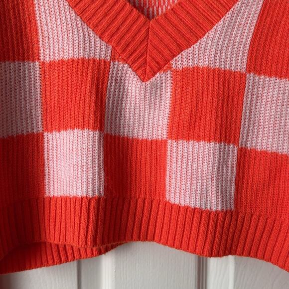 BP Orange and White Checkered Sweater size XL - Picture 7 of 7